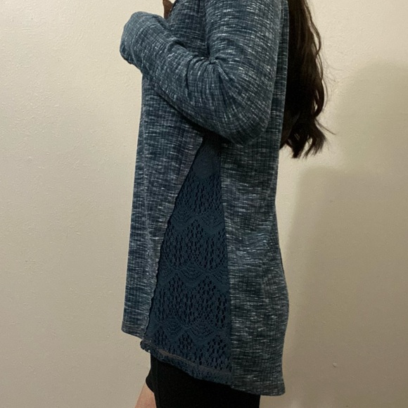 Hem & Thread long sleeve tee with lace - Picture 4 of 17